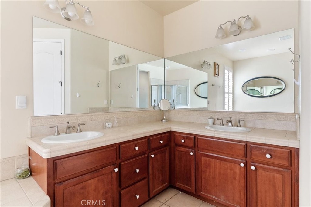 833 Hacienda Cir, Paso Robles, CA 93446