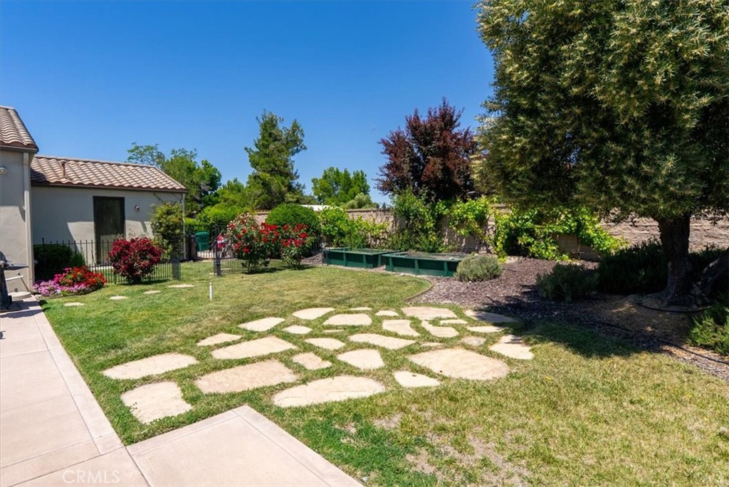 833 Hacienda Cir, Paso Robles, CA 93446