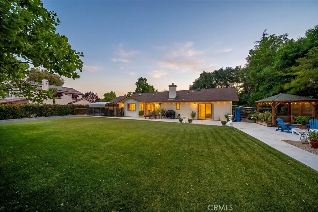 2385 Larkfield Place, Paso Robles, CA 93446