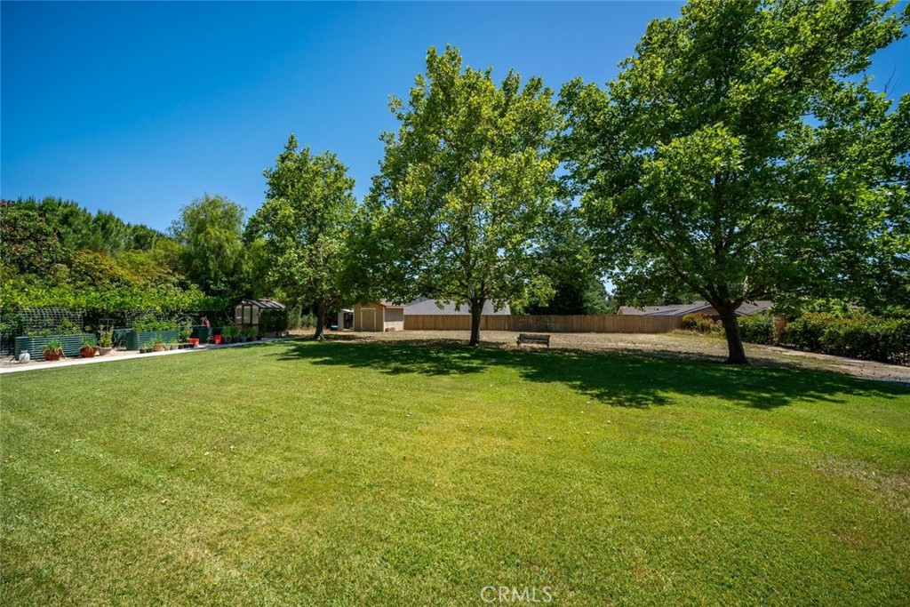 2385 Larkfield Place, Paso Robles, CA 93446