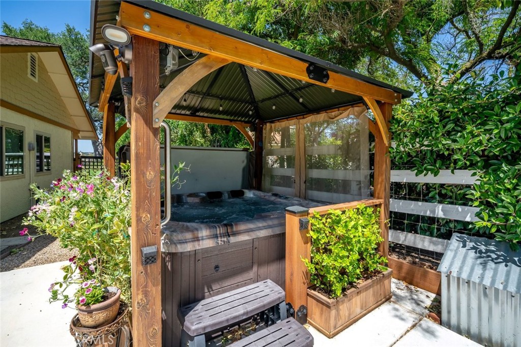 2385 Larkfield Place, Paso Robles, CA 93446