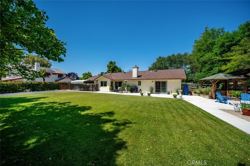 2385 Larkfield Place, Paso Robles, CA 93446