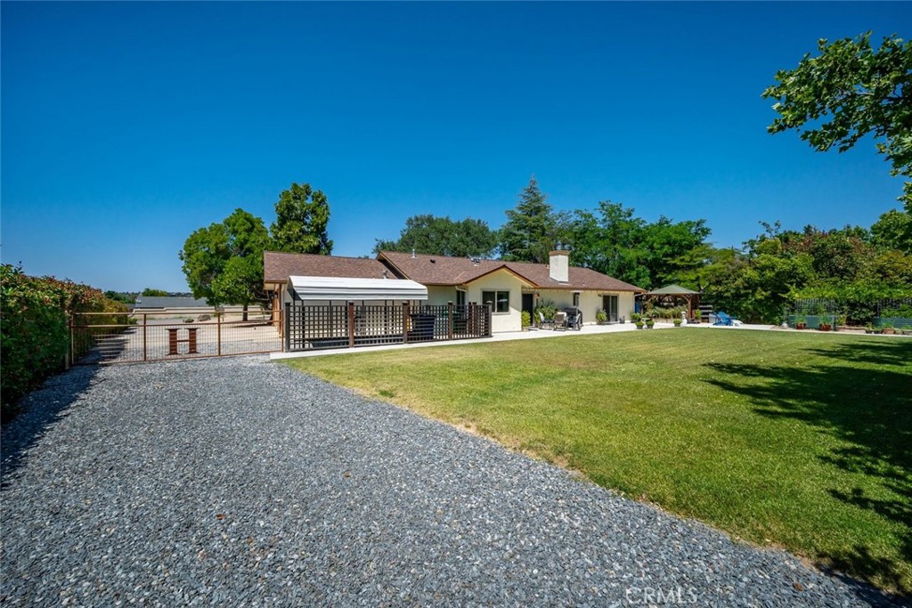 2385 Larkfield Place, Paso Robles, CA 93446