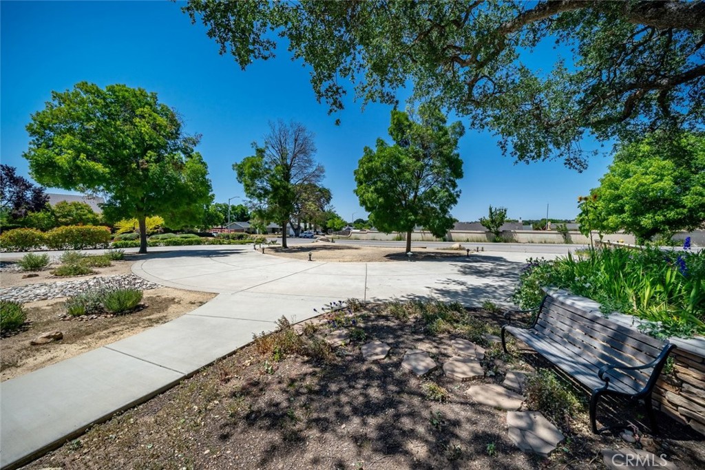 2385 Larkfield Place, Paso Robles, CA 93446