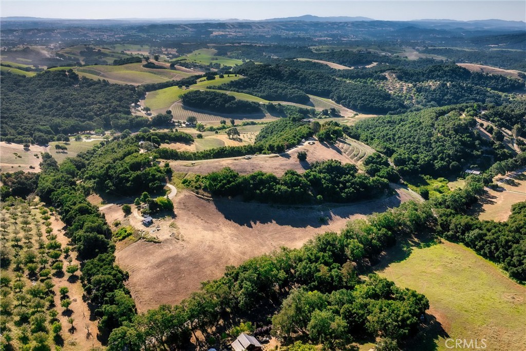 3180 Willow Creek Rd, Paso Robles, CA 93446