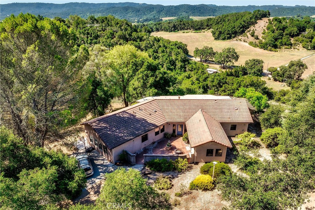 3180 Willow Creek Rd, Paso Robles, CA 93446