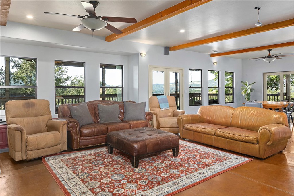 3180 Willow Creek Rd, Paso Robles, CA 93446