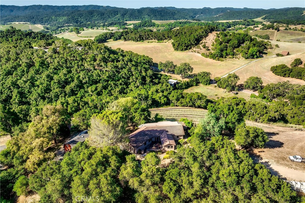 3180 Willow Creek Rd, Paso Robles, CA 93446