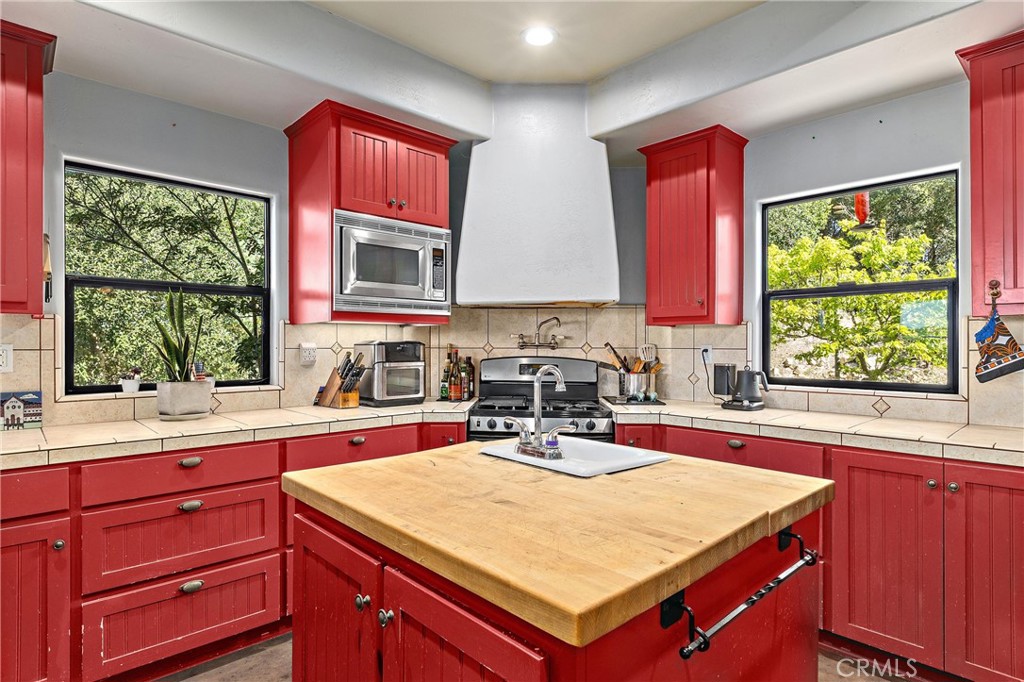 3180 Willow Creek Rd, Paso Robles, CA 93446