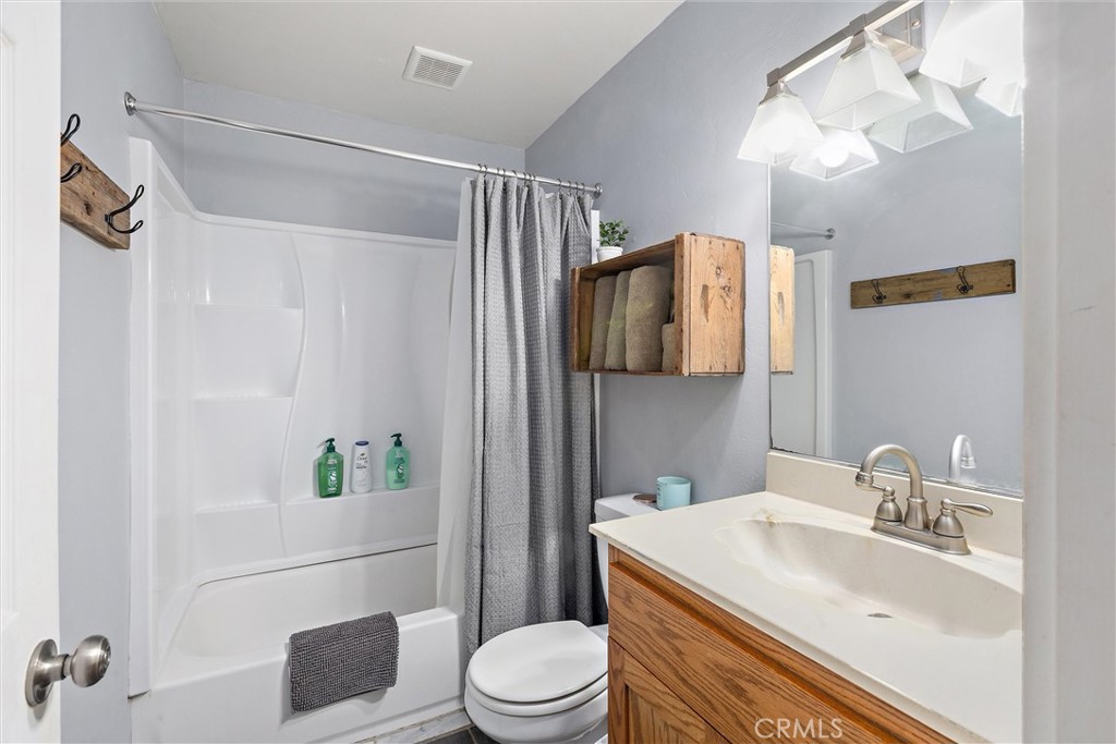 3180 Willow Creek Rd, Paso Robles, CA 93446