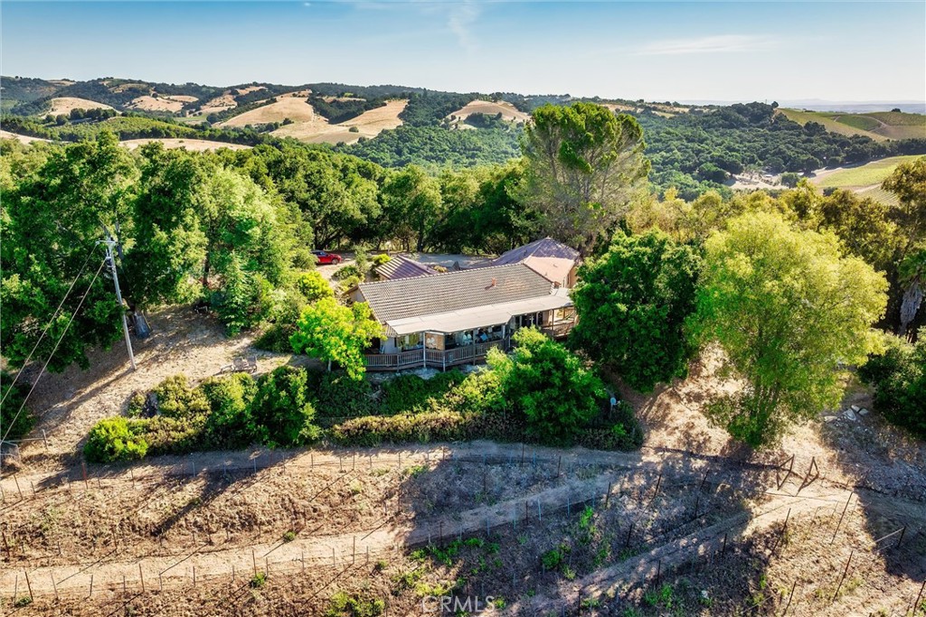 3180 Willow Creek Rd, Paso Robles, CA 93446