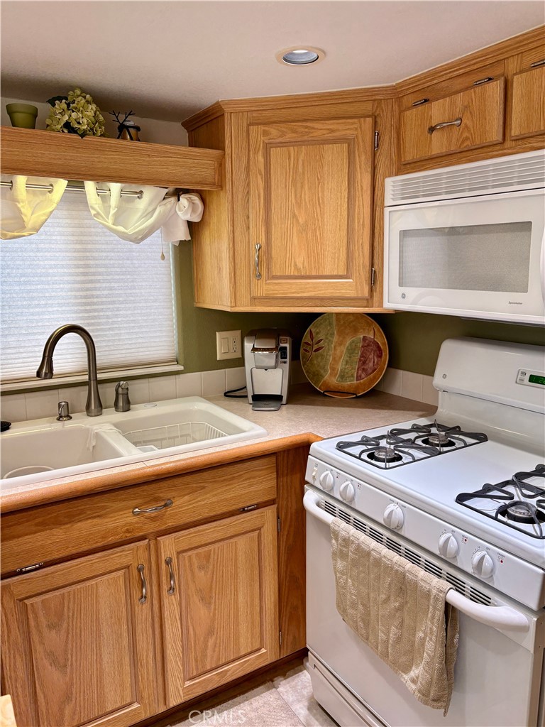 2171 Yellow Gold, Paso Robles, CA 93446