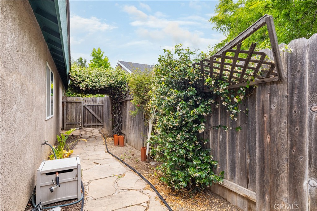 503 Turtle Creek, Paso Robles, CA 93446