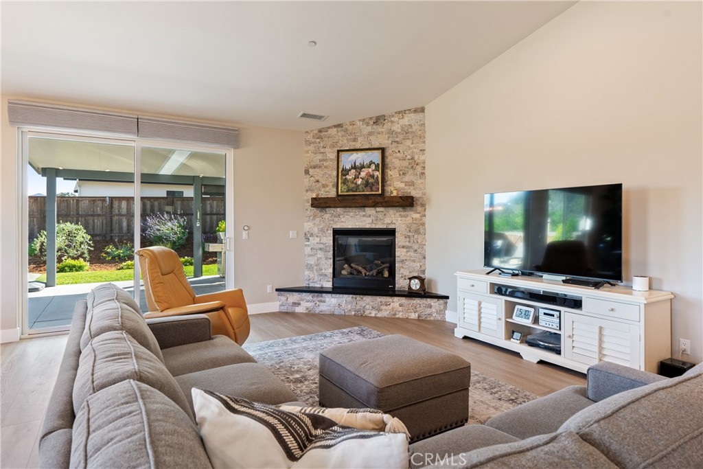 8550 El Corte, Atascadero, CA 93422