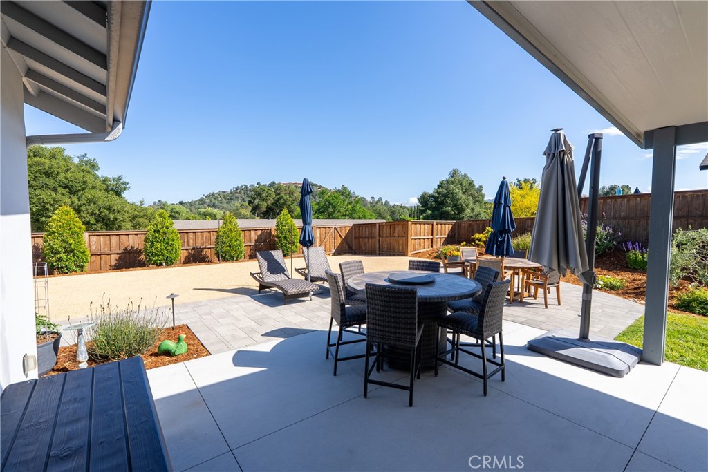 8550 El Corte, Atascadero, CA 93422
