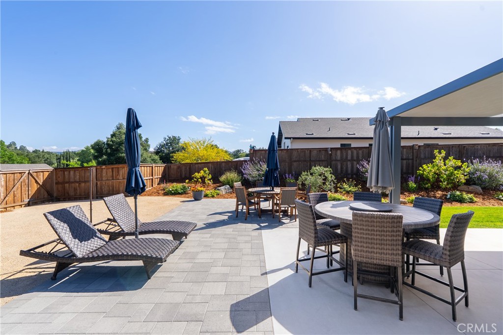 8550 El Corte, Atascadero, CA 93422