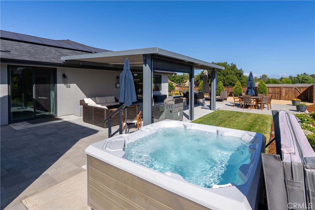 8550 El Corte, Atascadero, CA 93422