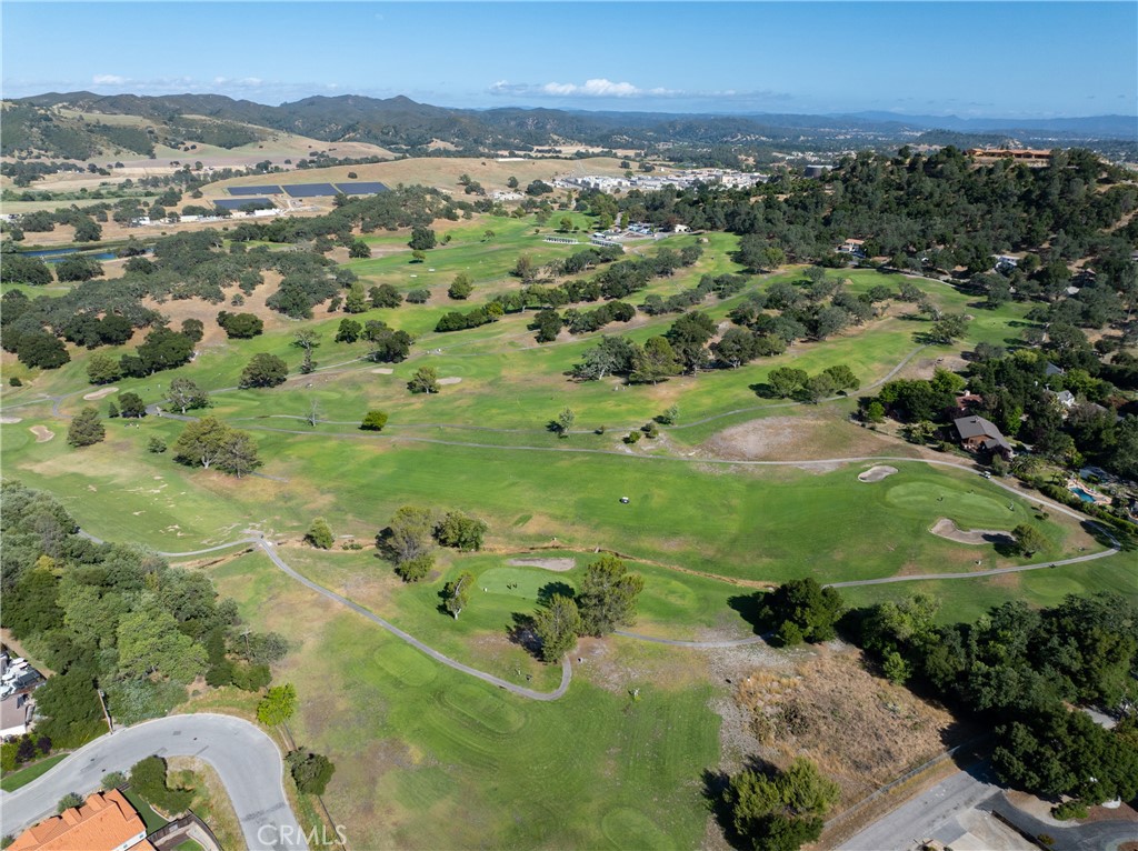 8550 El Corte, Atascadero, CA 93422