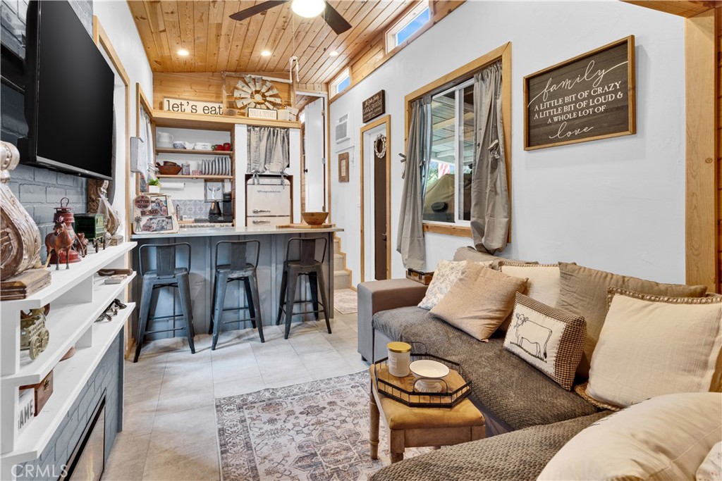 2123 Yellow Feather, Paso Robles, CA 93446