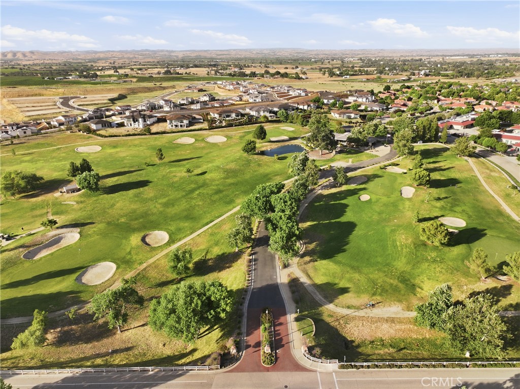 2641 Vineyard Cir, Paso Robles, CA 93446
