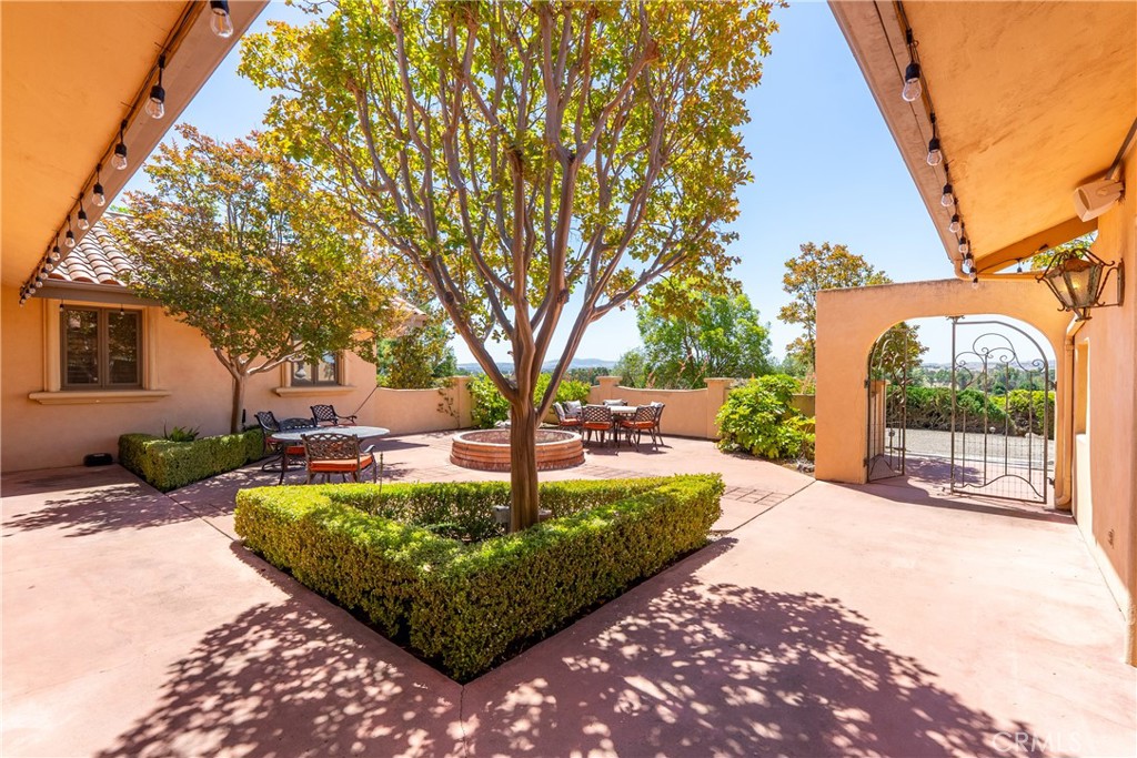 7568 Creston, Paso Robles, CA 93446