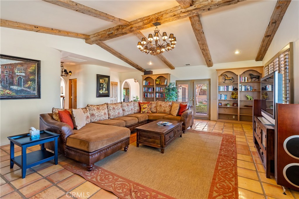 7568 Creston, Paso Robles, CA 93446