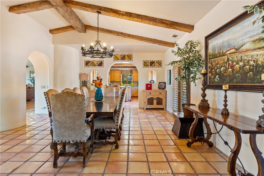 7568 Creston, Paso Robles, CA 93446