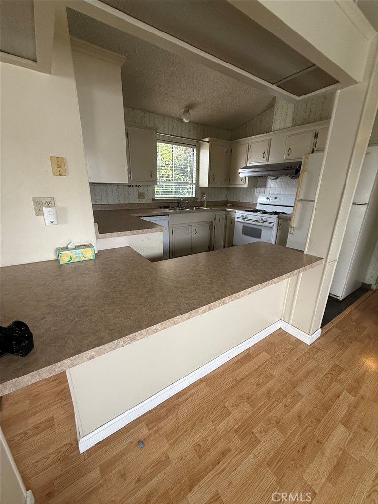 3860 S Higuera, San Luis Obispo, CA 93401