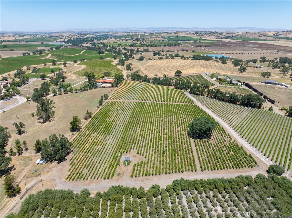 175 White Hawk, Templeton, CA 93465