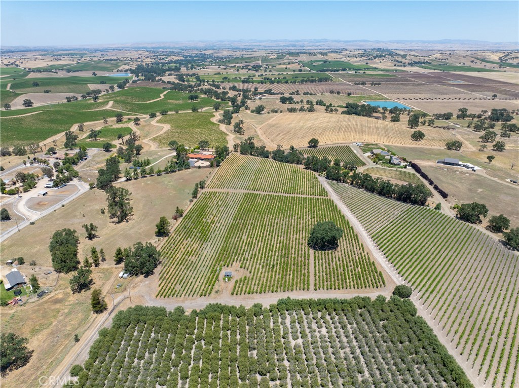 175 White Hawk, Templeton, CA 93465