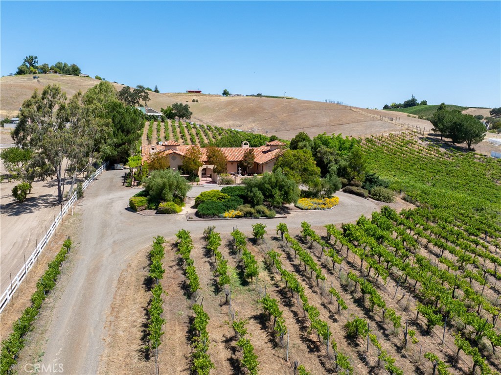 175 White Hawk, Templeton, CA 93465