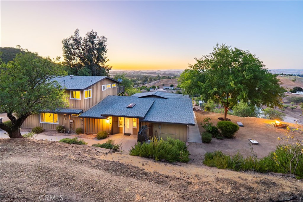 1745 Adelaida, Paso Robles, CA 93446