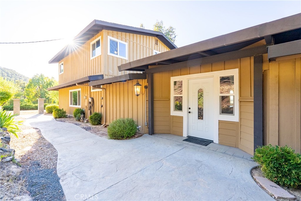 1745 Adelaida, Paso Robles, CA 93446