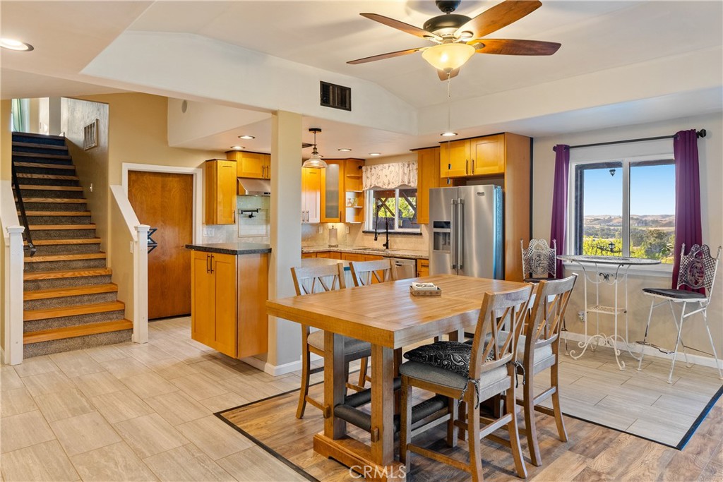 1745 Adelaida, Paso Robles, CA 93446