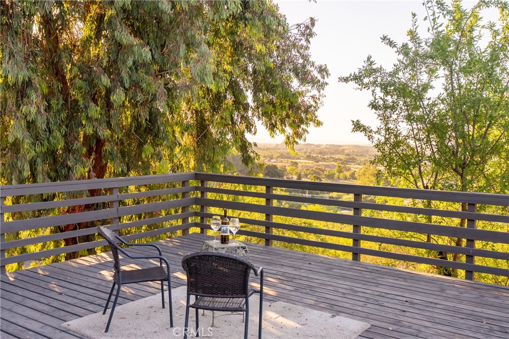 1745 Adelaida, Paso Robles, CA 93446