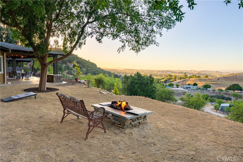 1745 Adelaida, Paso Robles, CA 93446