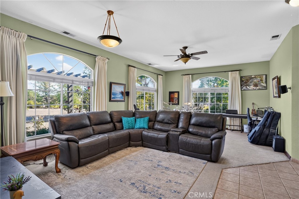 5696 Loma Real, Paso Robles, CA 93446