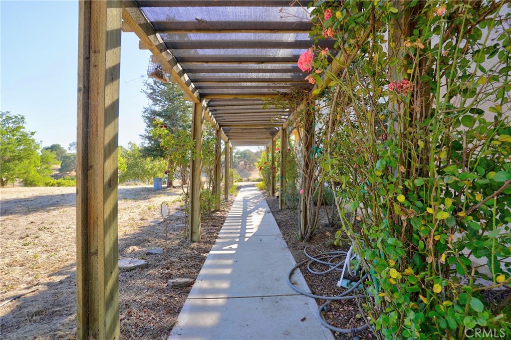 5696 Loma Real, Paso Robles, CA 93446