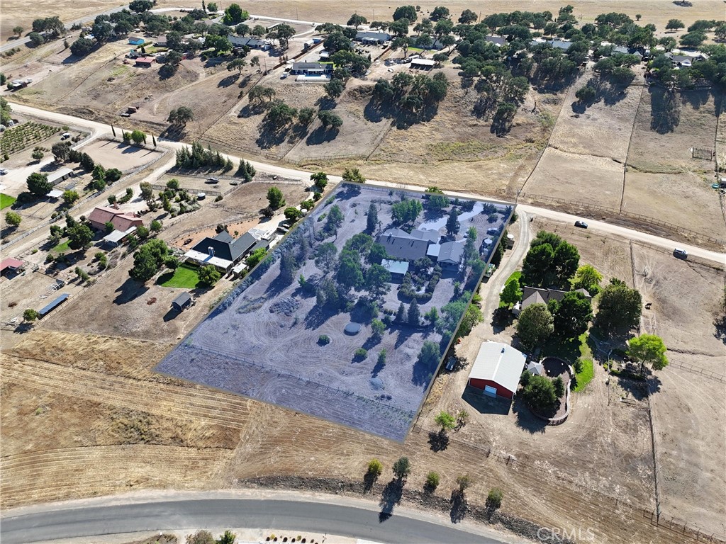 5696 Loma Real, Paso Robles, CA 93446