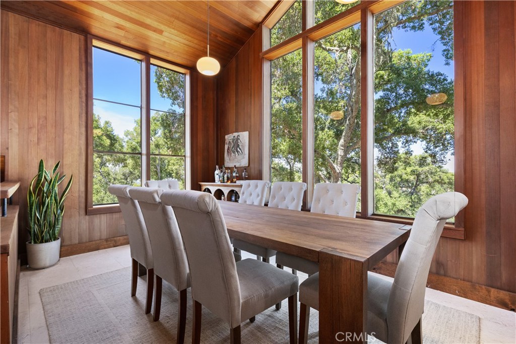 2570 Alturas, Atascadero, CA 93422
