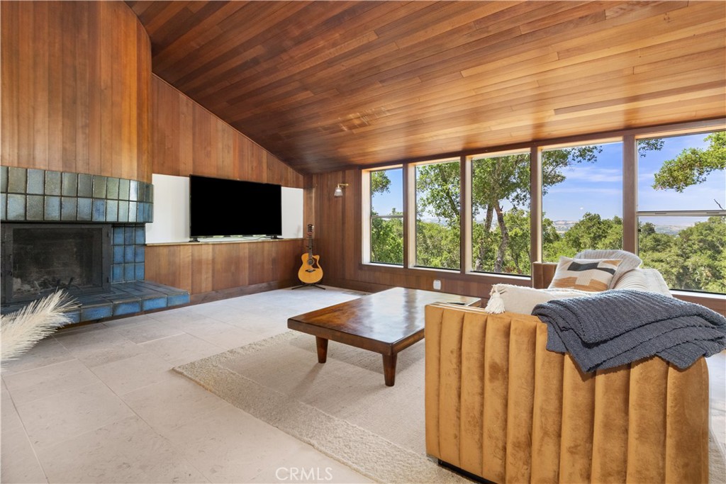 2570 Alturas, Atascadero, CA 93422