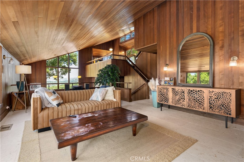 2570 Alturas, Atascadero, CA 93422