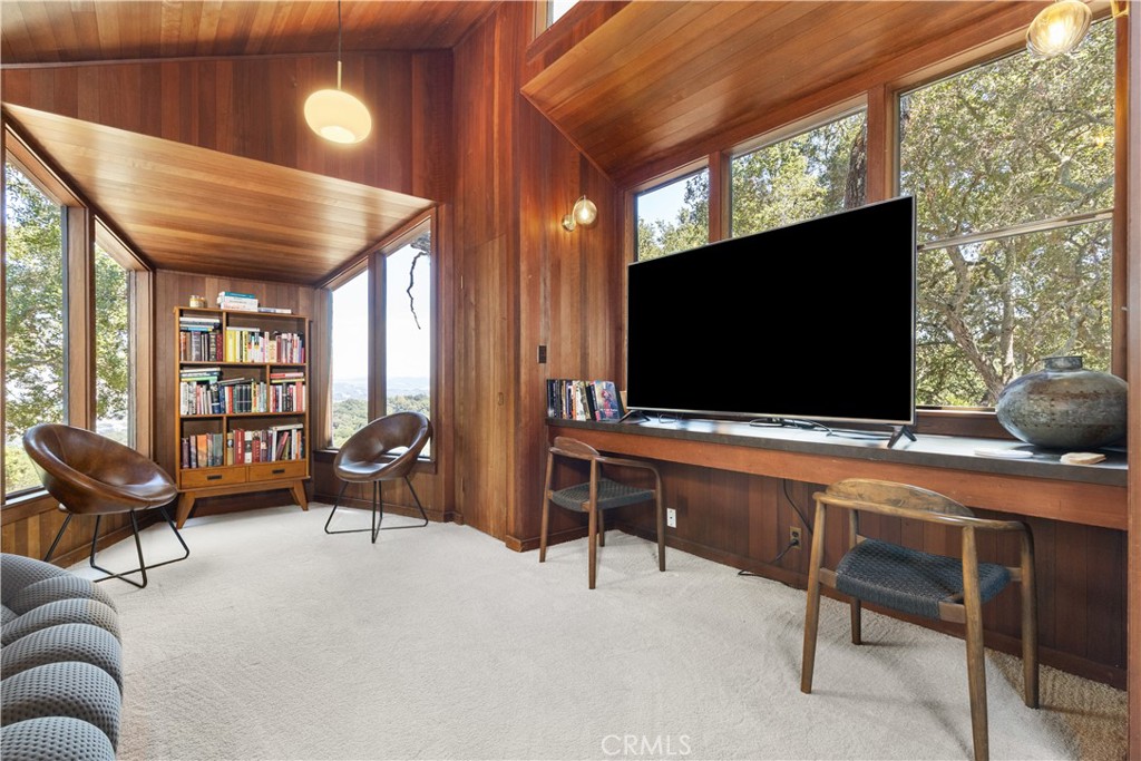 2570 Alturas, Atascadero, CA 93422