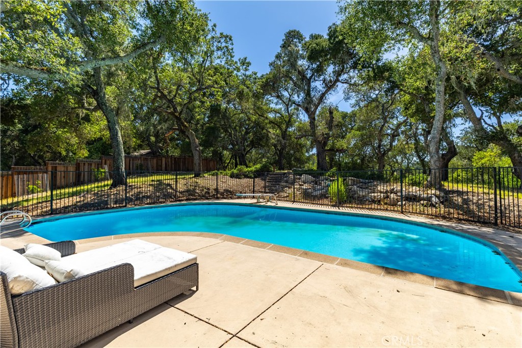 2570 Alturas, Atascadero, CA 93422