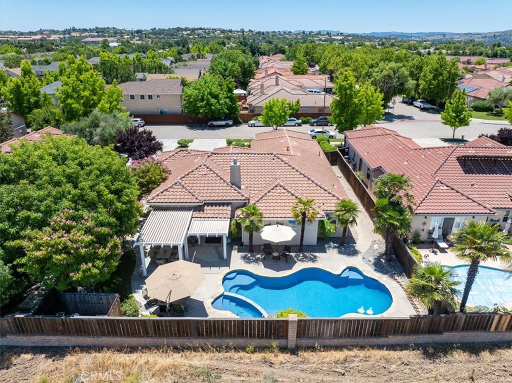 721 Lenox Ct, Paso Robles, CA 93446