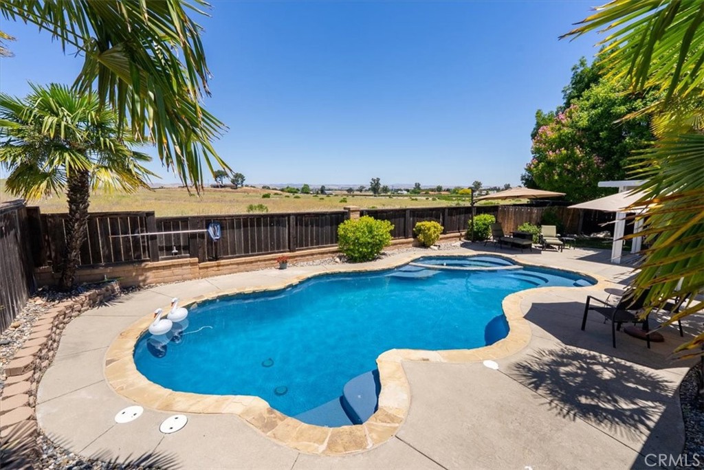 721 Lenox Ct, Paso Robles, CA 93446