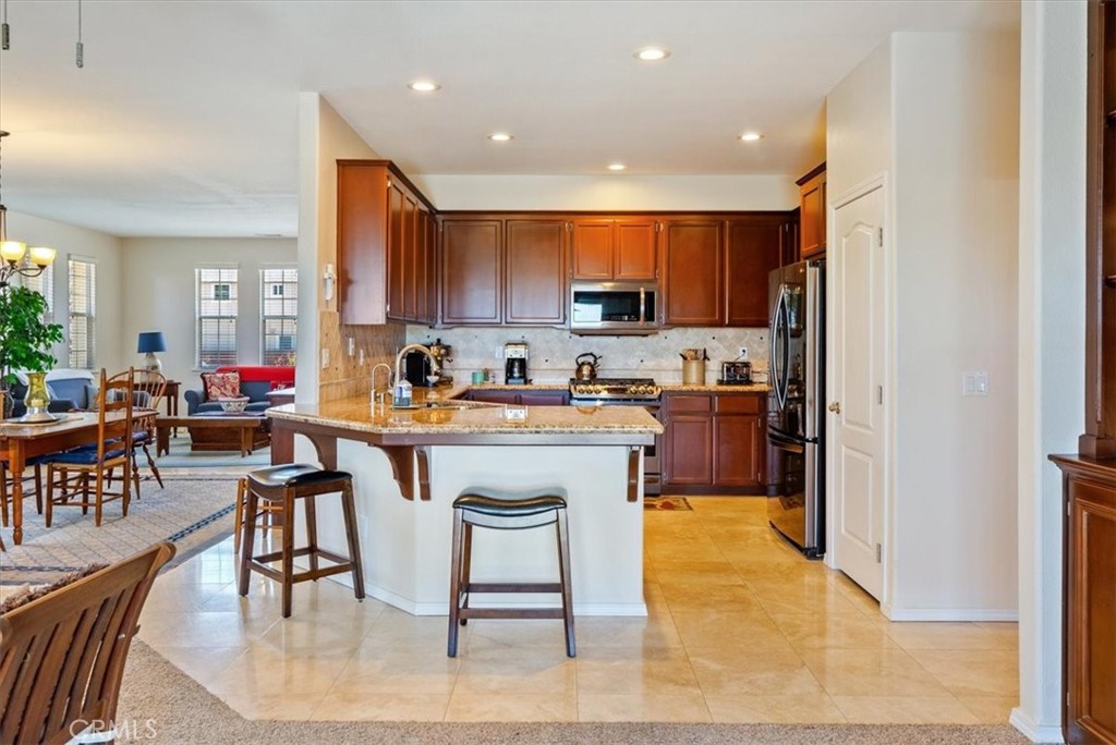 721 Lenox Ct, Paso Robles, CA 93446