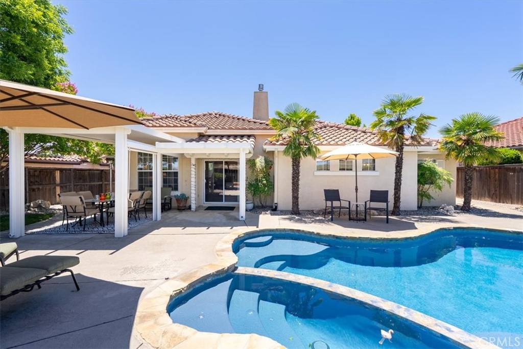 721 Lenox Ct, Paso Robles, CA 93446