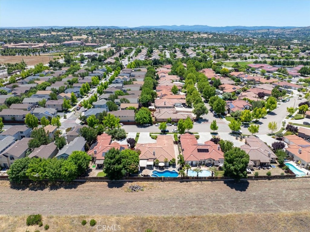 721 Lenox Ct, Paso Robles, CA 93446