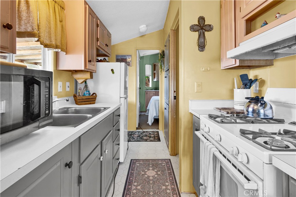 4655 Deer Creek, Paso Robles, CA 93446